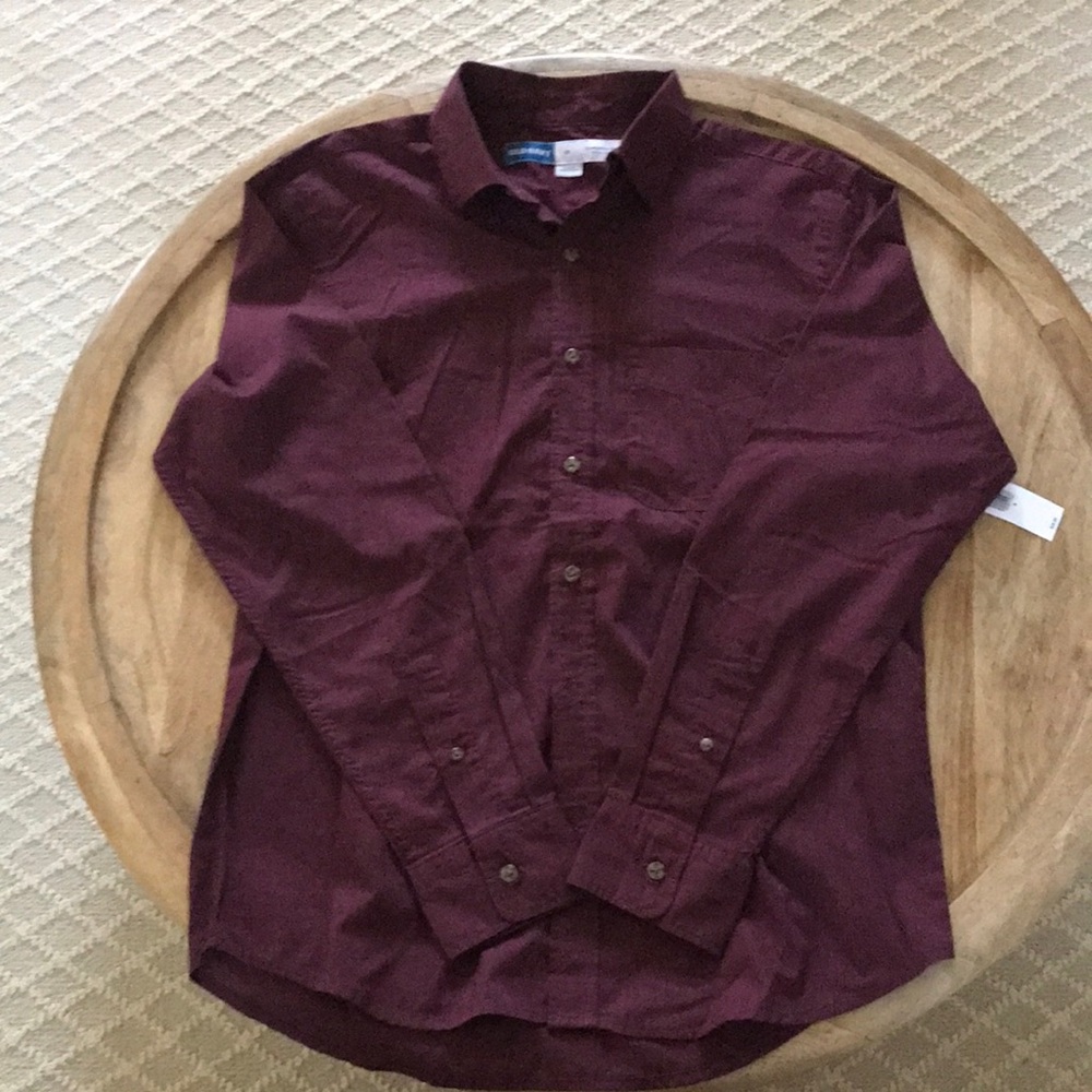 Old Navy Casual Men’s Button Down Shirt